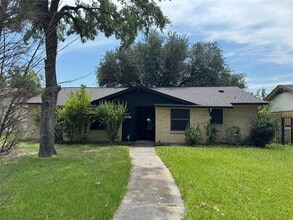 Building Photo - 10422 Castlerock Dr