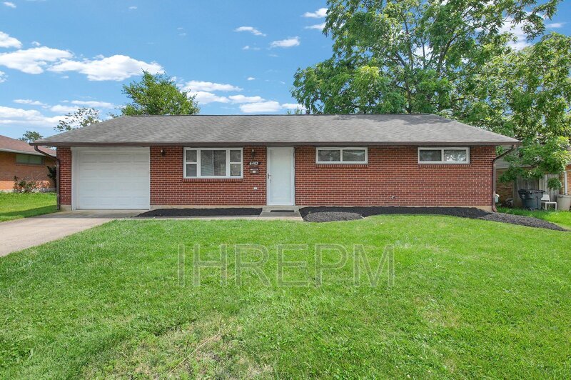 Primary Photo - 6403 Roselawn Ave