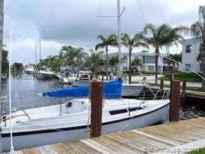 Building Photo - 6405 Bay Club Dr