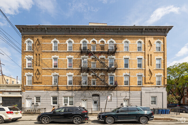 Ground-Floor Commercial Unit with Nine Residential Units - 17-11 Linden St