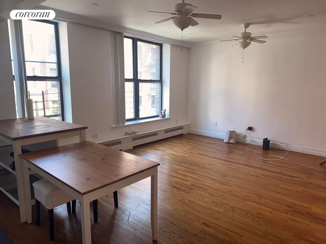 Primary Photo - 536 W 163rd St
