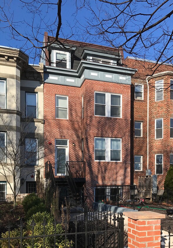Building Photo - 1538 New Jersey Ave NW