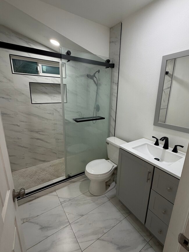 Building Photo - 1103 E Princeton St