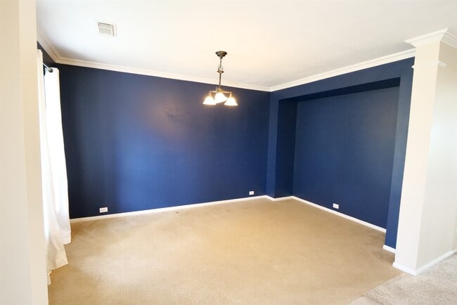 Building Photo - 3827 Pine Forest Green Blvd