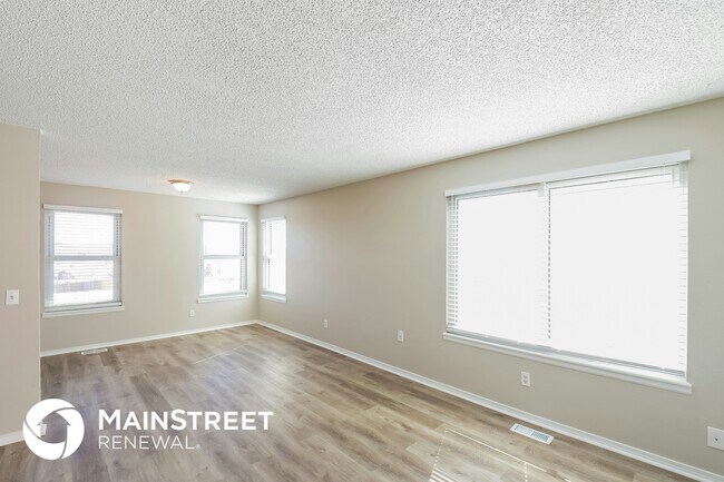 Building Photo - 4214 S Halifax Way