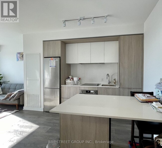 Building Photo - 130 River St