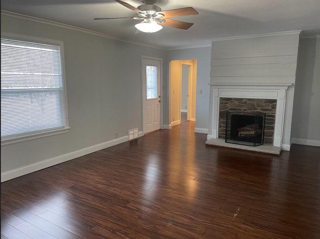 Foto del edificio - 282 N Franklin St