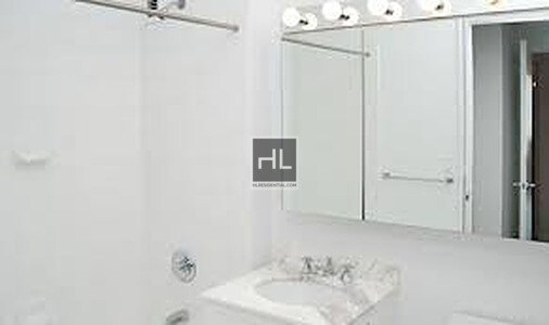 Foto del edificio - 2 bed ,River Terrace