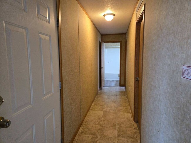 Building Photo - 300 Bierney Creek Rd