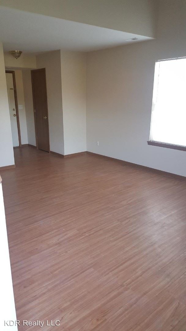 Foto del edificio - 411-413 N Spruce St