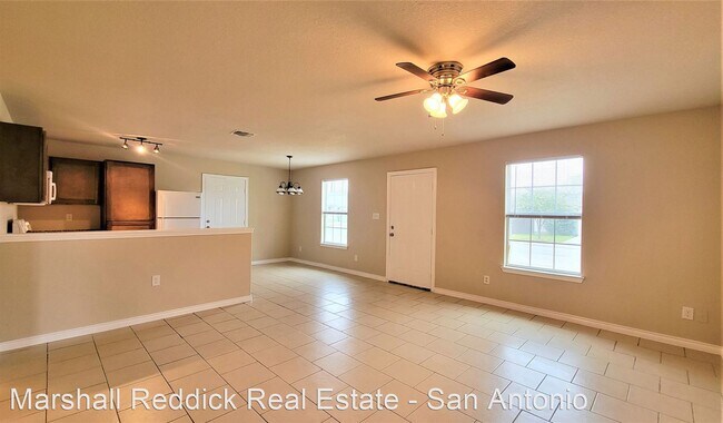 Building Photo - 3 br, 2 bath House - 203 Carranza St