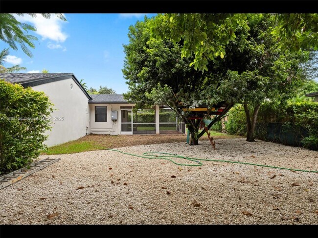 Foto del edificio - 5191 SW 67th Ave