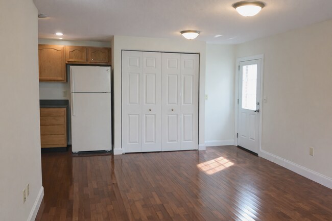 Sala de estar - 26 Tacy Ln