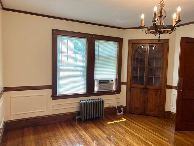 Building Photo - 277 Lexington St