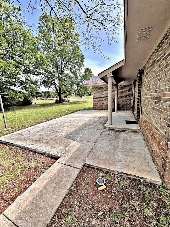 Foto del edificio - HOUSE FOR RENT - DECATUR NE