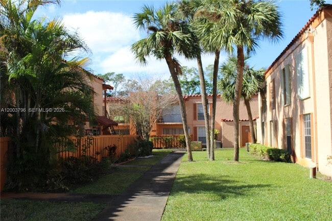 Building Photo - 7208 Fairway Dr