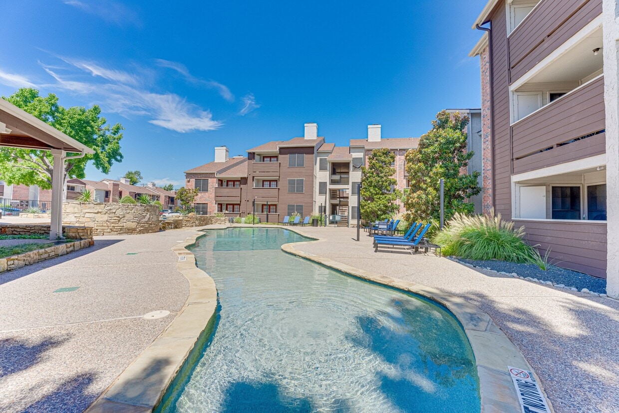 Primary Photo - Timberglen Apartments