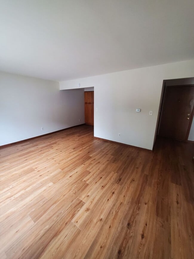 Foto del edificio - 405 N East Ave
