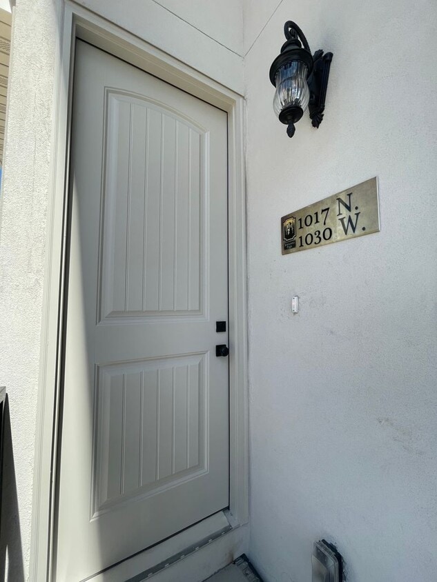 Foto principal - Italian Villages | 3-Bedroom Townhome