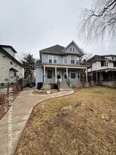 Building Photo - 374 Campbell Ave