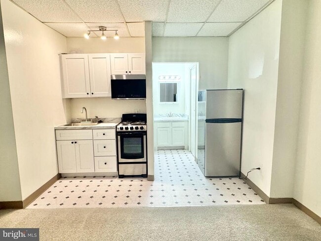 Foto del edificio - 3030 Wisconsin Ave NW