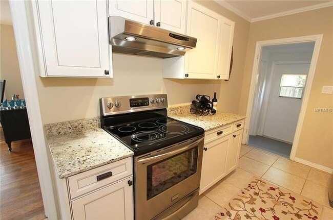 Foto del edificio - 329 57th Ave S