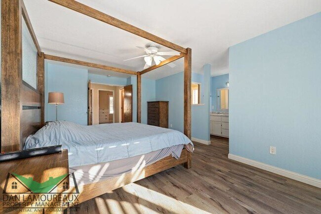 Foto del edificio - 4 br, 3 bath House - 636 Ashley Avenue