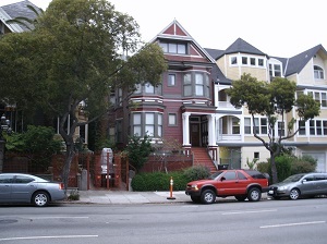 Beautiful Victoria - 1540 Fell St