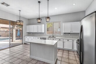 Building Photo - 2236 W Periwinkle Way