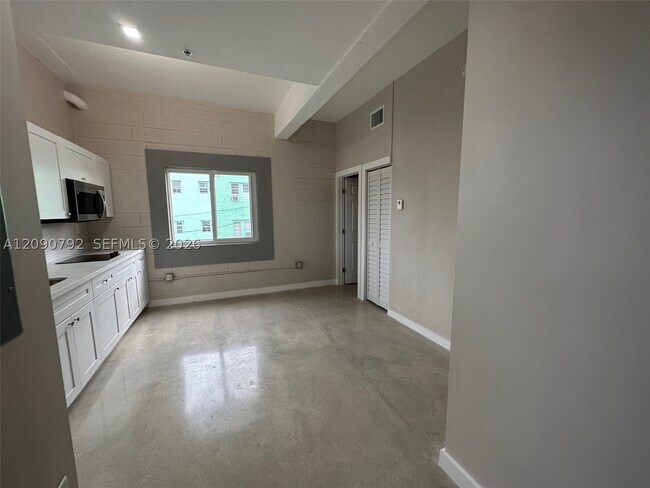 Foto del edificio - 320 SW 13th Ave