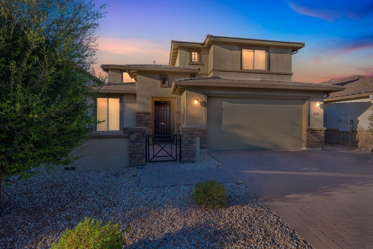 Foto principal - 8956 W Marshall Ave