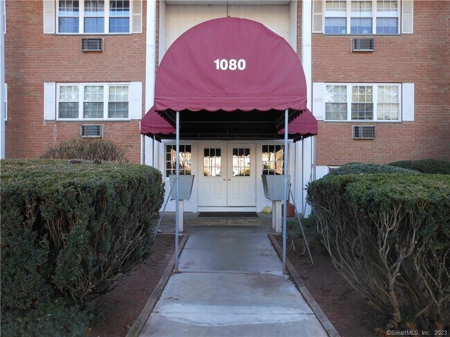 Building Photo - 1080 New Haven Ave