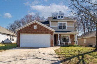 Building Photo - 1036 Lexington Farms Dr