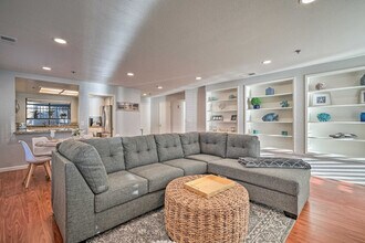 Building Photo - 220 Palmetto Ave