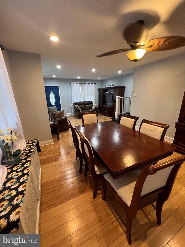 Building Photo - 48 Lexington Ave