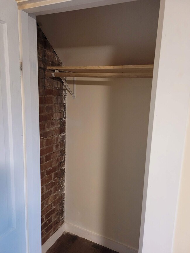 Foto del edificio - 153 E High St