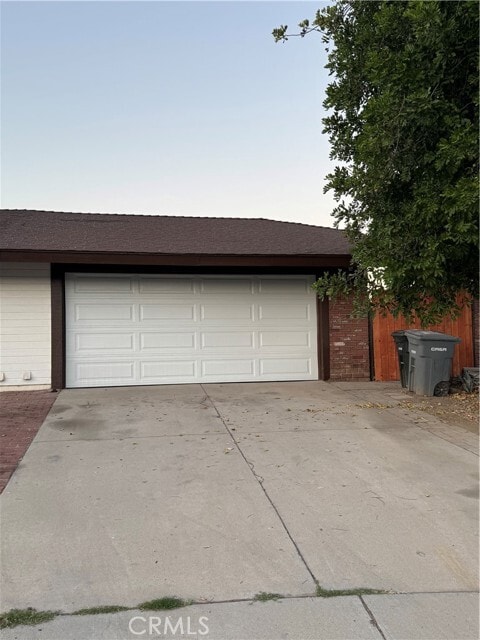 Building Photo - 3558 Raven Dr