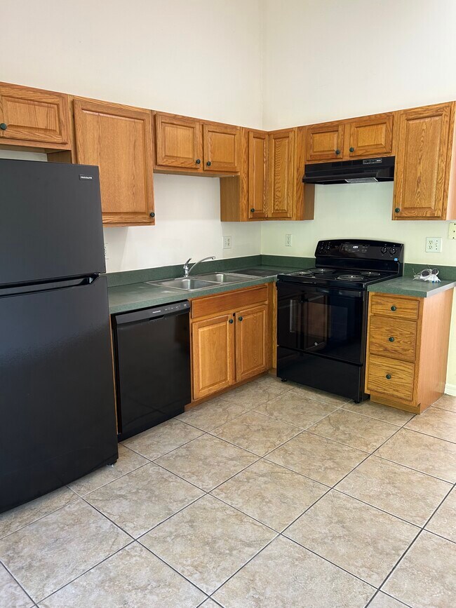 Kitchen with all new appliances - 2677 SE Delmar St