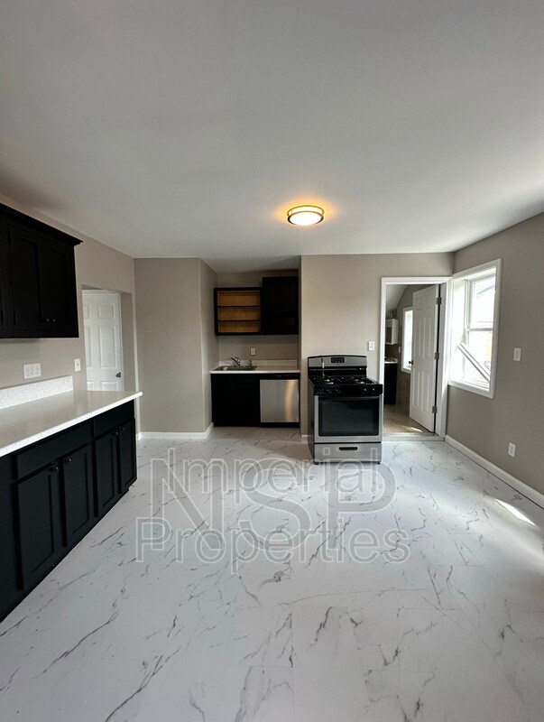 15 Franklin St Unit 5, Nashua, NH 03064 Condo for Rent in Nashua, NH