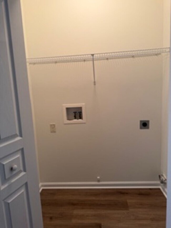 Foto del edificio - Knoxville Lovell Road Area 3 Bedroom 2.5 Bath with Garage Lawn Maintenance and Trash Pick up incl...