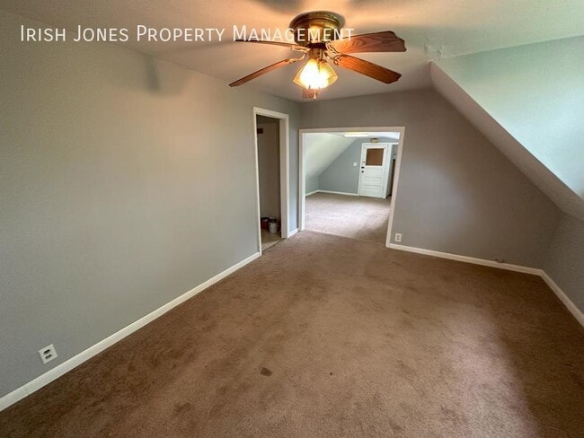 Foto del edificio - 194 Central Ave