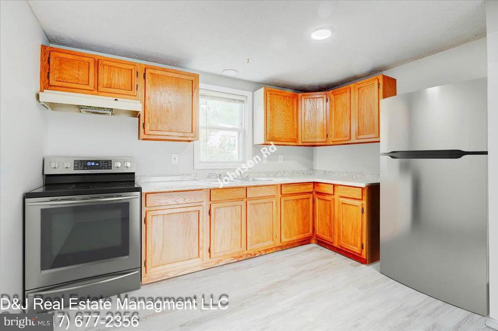 Foto principal - 1857 Johnson Rd