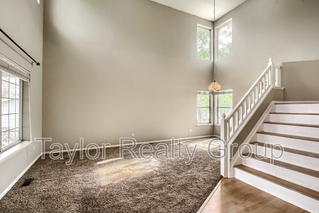 Photo - 13460 Vine St House