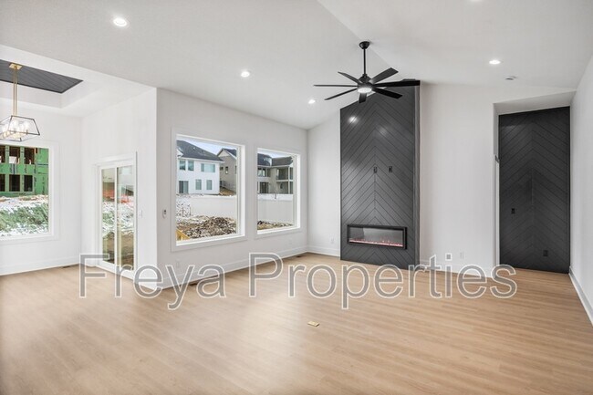 Foto del edificio - 950 Roman Rd