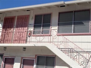 Building Photo - 301 Puuhue Pl