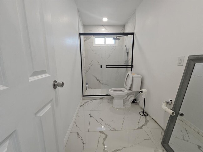 Building Photo - 341 Gait Ct