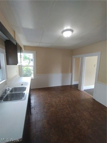 Building Photo - 807 Delaware Avenue