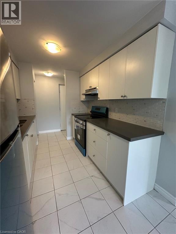 Building Photo - 15 Mowat Blvd