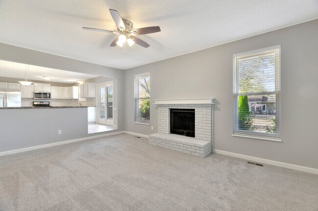 Foto del edificio - 6 Barkwood Trails Dr