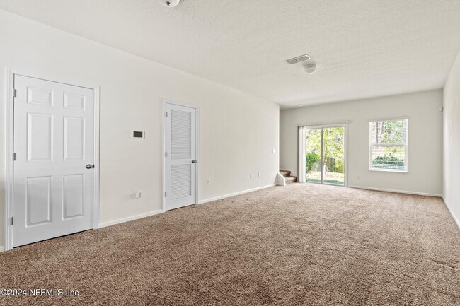 Building Photo - 42 Scotch Pebble Dr